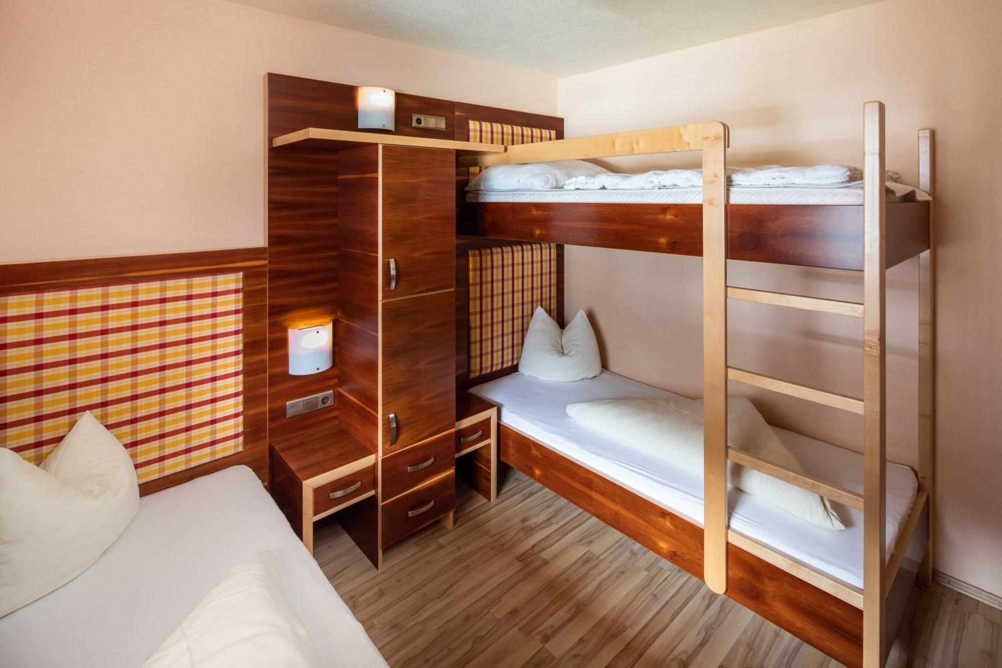 Apparthaus & Chalets Hofer Zell am Ziller Dış mekan fotoğraf