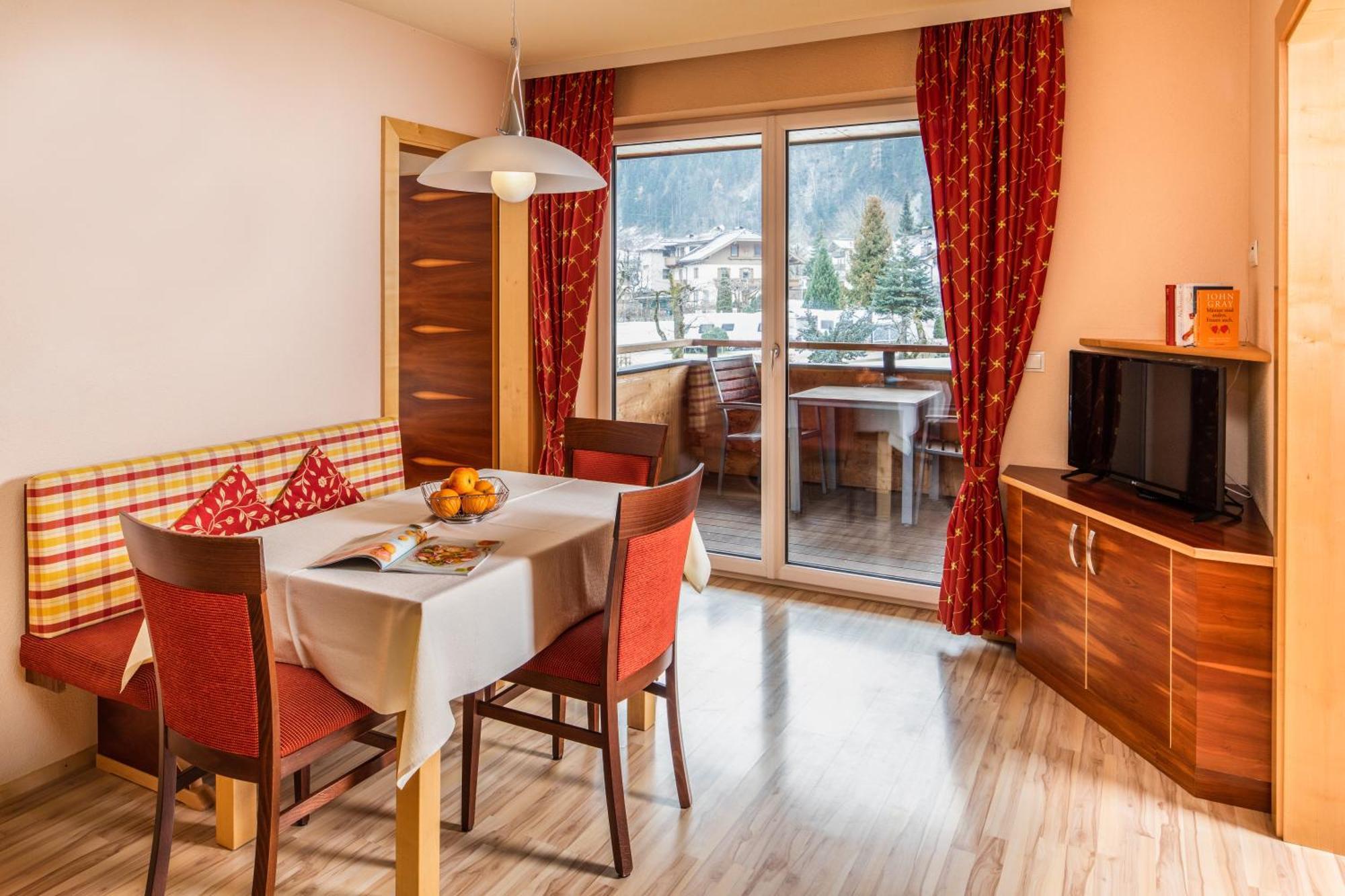 Apparthaus & Chalets Hofer Zell am Ziller Dış mekan fotoğraf